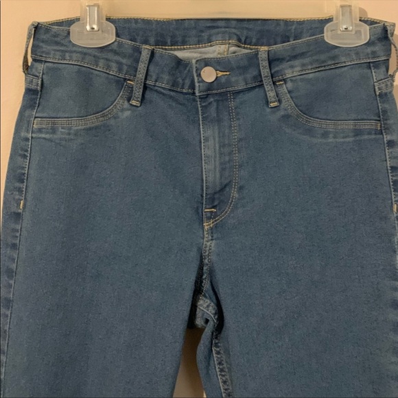 Like new H&M skinny jean size 32 run small 10/12 L - Picture 4 of 6